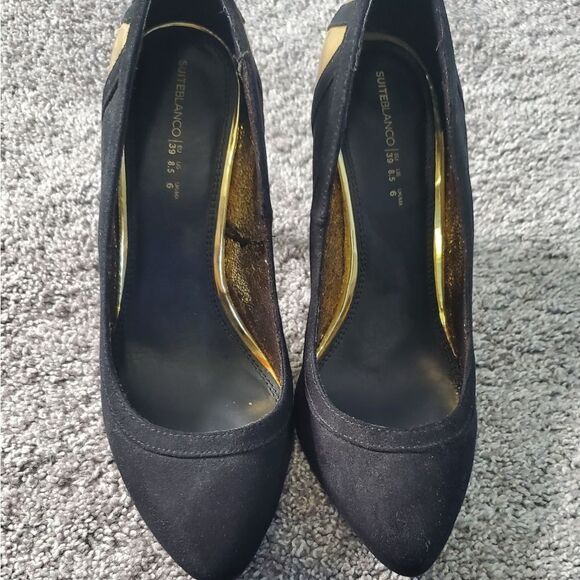 Black heels - Picture 2 of 12